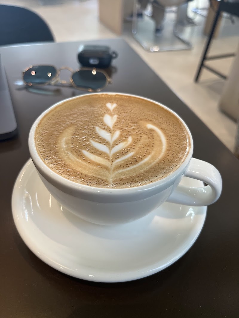 Hound Coffee & Eatery Tunali - 3